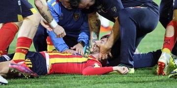 ¡Le salvaron la vida en la cancha!