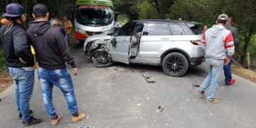 Accidente de tránsito en la vía Tenjo: Uno de los vehículos es de Johan Arango
