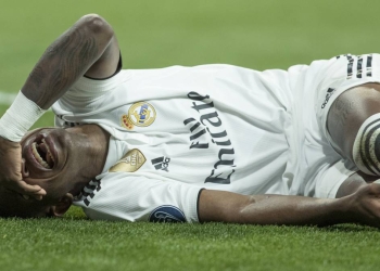 ¡2 meses de baja para Vinicius!