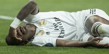 ¡2 meses de baja para Vinicius!