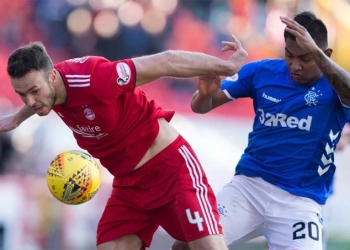 ¡Reprochable! La ofensiva pancarta con la que insultaron a Alfredo Morelos en Escocia