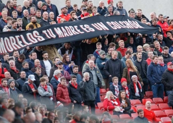 ¡Nueva burla de hinchas en Escocia contra Alfredo Morelos!