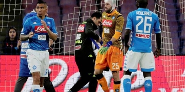 David Ospina intentó seguir tapando, pero terminó en el hospital