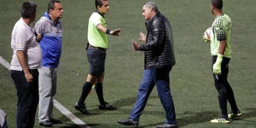 ¿Golpeó al cuarto árbitro? ¡Por eso sancionaron a Hernán Torres!