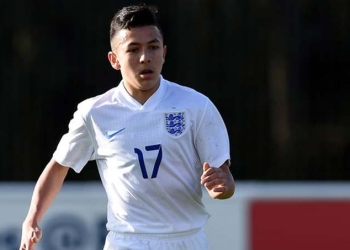 El penalti que erró Ian Carlo Poveda jugando para Inglaterra