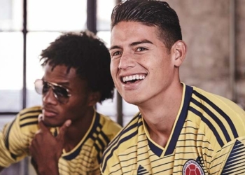 ¡Hinchas del Napoli se acuerdan del cumpleaños de James Rodríguez!