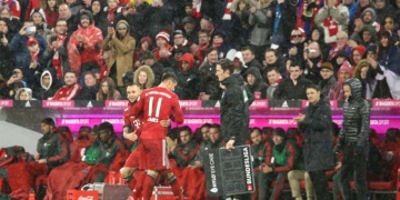 Primera tripleta para James Rodríguez en el Bayern y segunda en su carrera