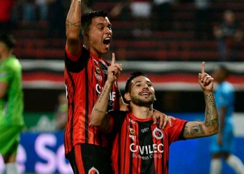 Hinchas del Cúcuta Deportivo escupieron a Jhonatan Agudelo