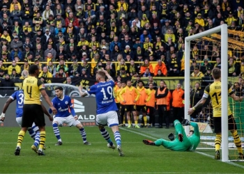 El Schalke 04 se burló del Borussia Dortmund en redes sociales