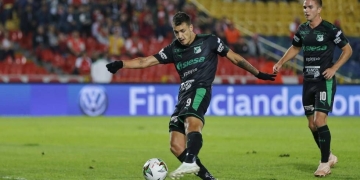 Juan Dinenno no se irá este semestre del Deportivo Cali