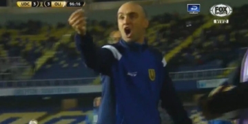 ¡Le hicieron gesto de “vendido” a Wilmar Roldán!