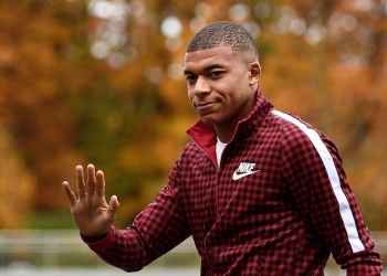 Nike celebra los 21 años de Kylian Mbappé con unas zapatillas
