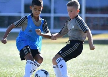 ¡El hijo de Cristiano Ronaldo es tan goleador como el crack de la Juventus!