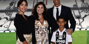 La información falsa que creyó la mamá de Cristiano Ronaldo y que presumió en Twitter