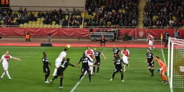 Cabezazo del Tigre. ¡Golazo de Falcao!