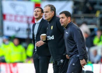 Una tribuna dedicada a una frase célebre de Marcelo Bielsa