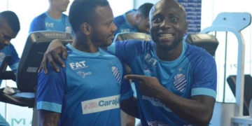 Despidieron a Pablo Armero del club Alagoano