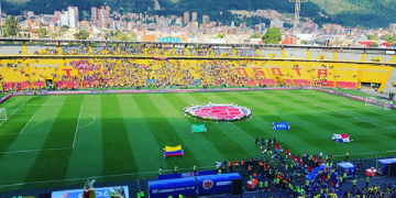 Aficionados se quejaron por el alto precio de las comidas en El Campín