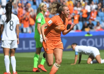 Holanda 3 vs Camerún 1 por el Mundial Femenino