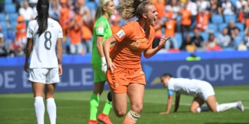 Holanda 3 vs Camerún 1 por el Mundial Femenino
