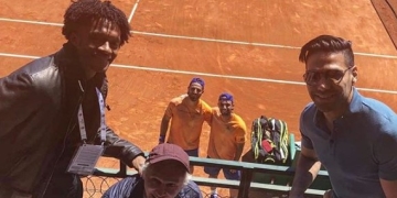 Juan Guillermo Cuadrado festejó el título de sus panitas Cabal y Farah