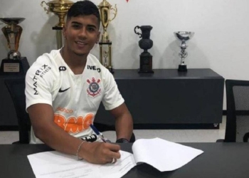 Famoso en YouTube, Corinthians lo fichó: La historia de Juan David Torres