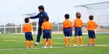 Consejos para elegir una buena escuela de fútbol para los niños