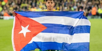 El primer futbolista cubano en la historia de la Premier League