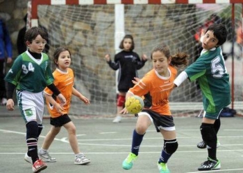 Las inversiones de la UEFA en el fútbol base y escolar