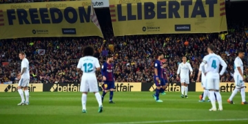 El FC Barcelona devolvió 3,5 millones de euros a los hinchas por el aplazamiento del clásico