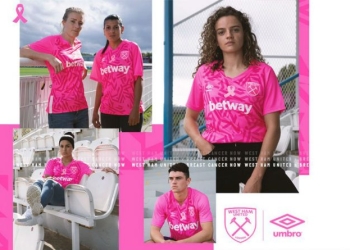 “Touch, look, check”. La camiseta rosa del West Ham contra el cáncer de mama