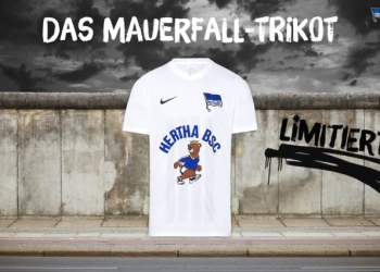 Camiseta especial Nike del Hertha Berlín por los 30 años de la caída del Muro