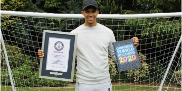 Un defensor de la Premier League entró al ‘Libro Guinness de los Récords’
