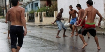 Las 10 normas más curiosas e inolvidables del fútbol callejero