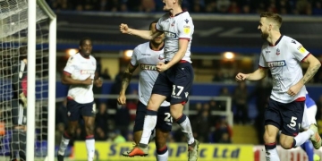 ¡Necesitan un delantero y publicaron la oferta en una bolsa de empleo!