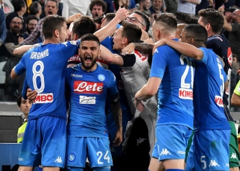 Cuando los jugadores arman motín contra el dueño del equipo: Caso Napoli