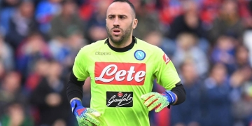 Uno más que critica la titularidad de David Ospina en el Napoli
