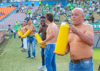 Reinsertados de las FARC y amantes de Atlético Nacional