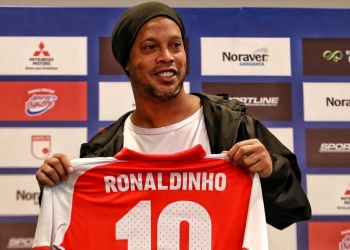 Ronaldinho, simplemente mágico: Sus mejores jugadas