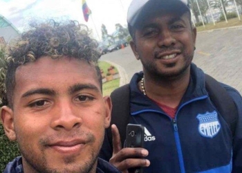 ¡Caminó 107 kilómetros para que su hijo juegue el Mundial Sub-17!