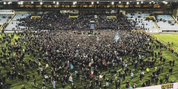 ¡Una invasión al campo en orden en medio del caos!