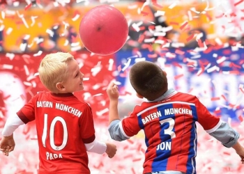 Bayern Múnich capacita a niños padres en el uso responsable de redes sociales
