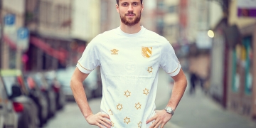 Camiseta Umbro especial para el 1. FC Nürnberg por Navidad