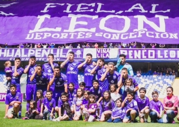 Jugadores del Deportes Concepción, solidarios con el pueblo chileno