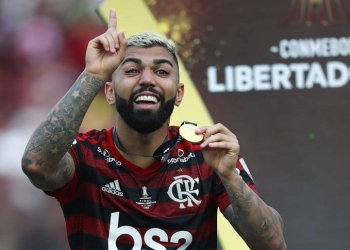 Guayos personalizados para Gabigol. No paran los homenajes
