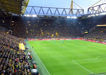 Protesta simbólica del Borussia Dortmund contra el RB Leipzig