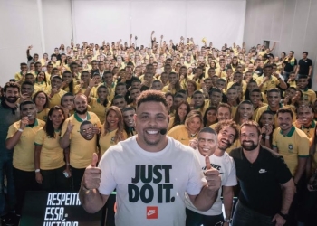 ¡Nike y Ronaldo festejan 25 años juntos!