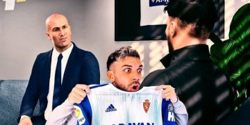 ¡El club español que contrató a un YouTuber!