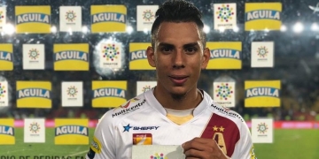 Cruz Azul presentó a Alex Castro