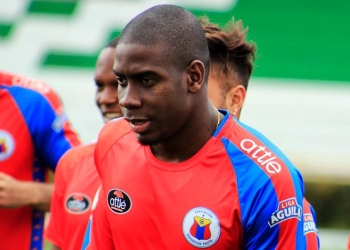 La llegada de Geisson Perea a Nacional está en suspenso